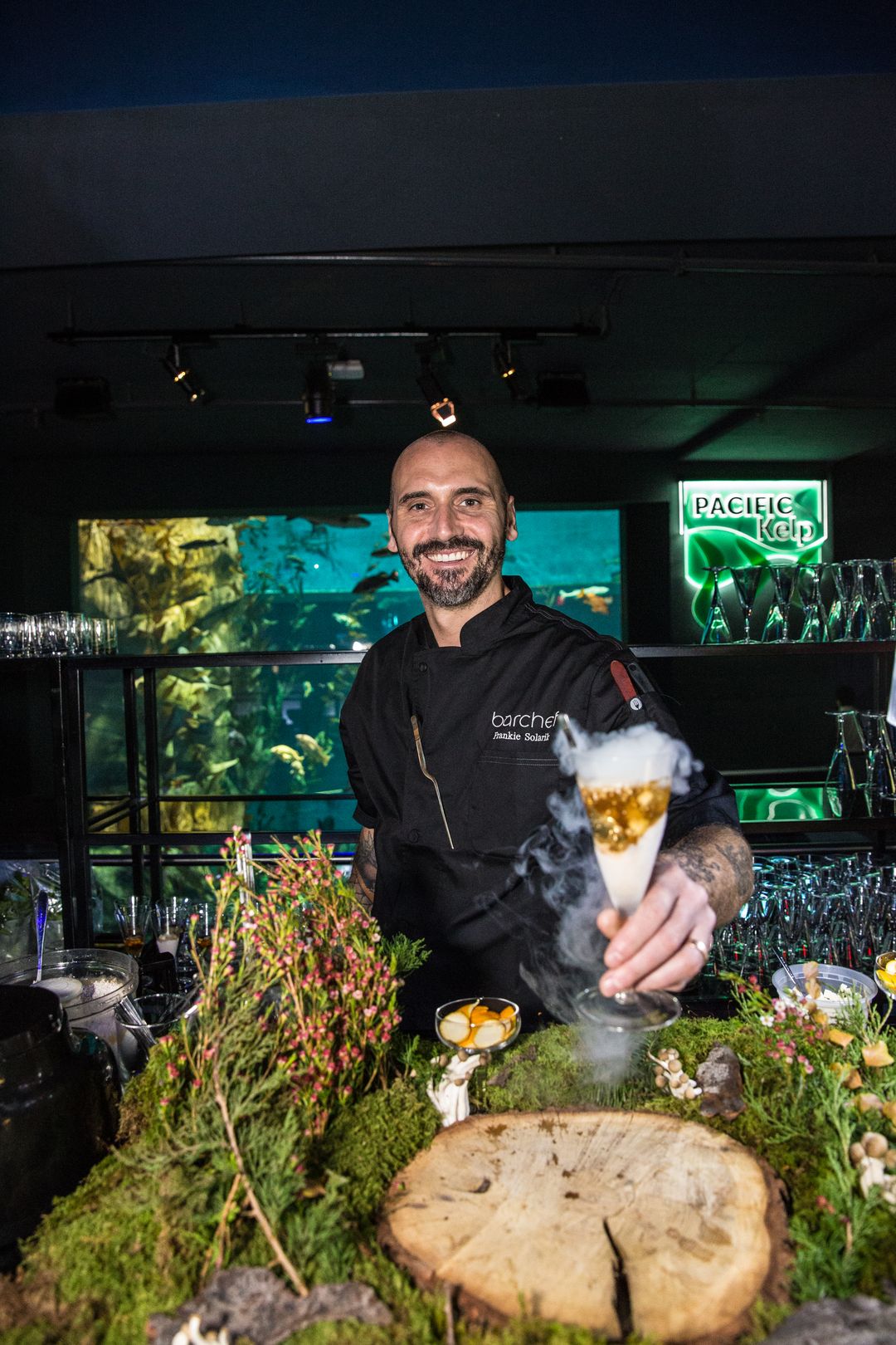 Ripley's_Aquarium_Corporate_Catering_Bar_Chef
