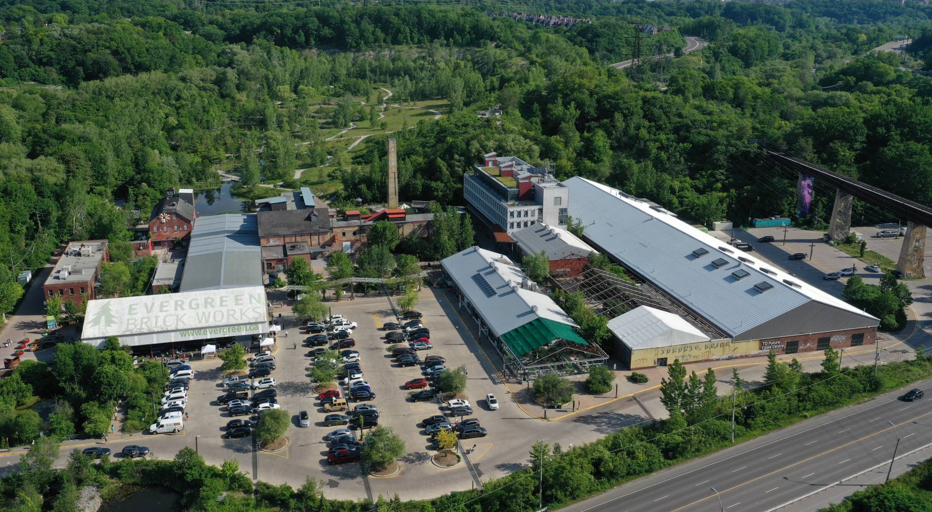 evergreen brickworks tour